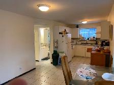 LOOKING FOR 1 PERSON TO SHARE 1 BDRM IN A 3 Bdrm BSMT SUITE  VE - Photo 3
