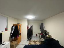 LOOKING FOR 1 PERSON TO SHARE 1 BDRM IN A 3 Bdrm BSMT SUITE  VE - Photo 6