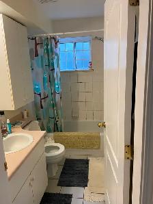 LOOKING FOR 1 PERSON TO SHARE 1 BDRM IN A 3 Bdrm BSMT SUITE  VE - Photo 8