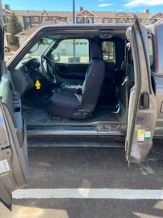 2011 Ford Ranger XLT Extended Cab 4x4 - Photo 3