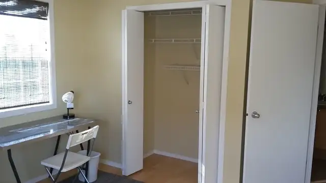 Experience warmth and comfort in a room like home, 5 mins to LRT - Photo 7