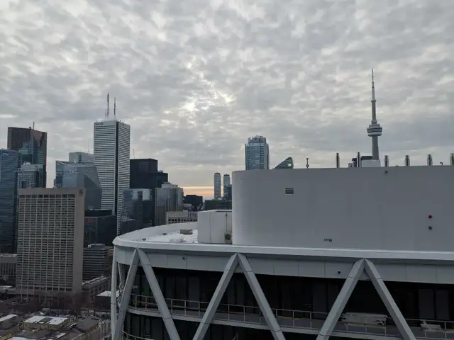 SUB-PENTHOUSECONDO IN DOWNTOWN TORONTO
