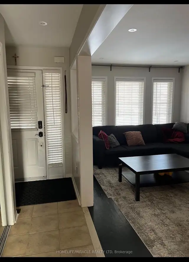 PRIVATE ROOM for Rent - Photo 2