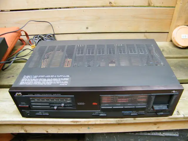 VINTAGE Excellent JVC Integrated Amplifier