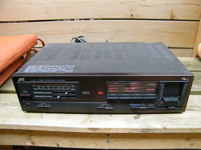 VINTAGE Excellent JVC Integrated Amplifier - Photo 2