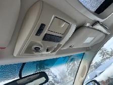 Mini Van Chrysler Town Country  2008  loaded Reduced Moving - Photo 6