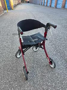 Stella Walker with 23' seat - Photo 3