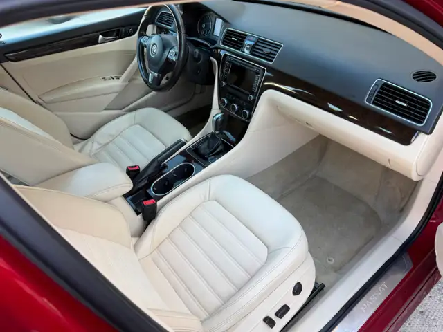 2015 VW Passat Low km, Highline - Photo 14