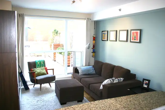 Furnished 1BR Condo   XL Terrace | All Incl | King St E - Photo 3