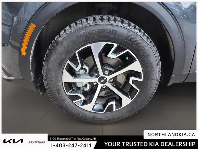 2025 Kia Sportage EX - Photo 7