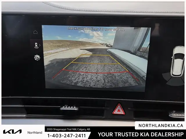 2025 Kia Sportage EX - Photo 16