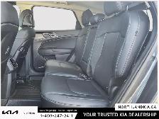 2025 Kia Sportage EX - Photo 18