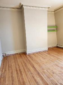 142 Leinster St - 2BR Uptown, Laundry, Water Views - Photo 5