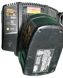 Craftsman 3/8' Rechargable Battery Drill Kit - Photo 4