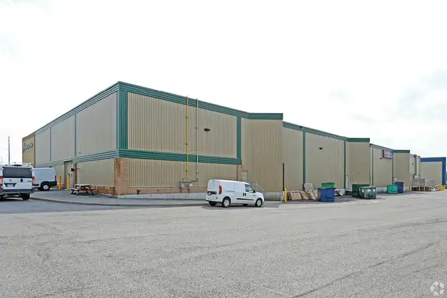 3020 Hawthorne Rd., Unit 200A | Showroom/Warehouse for Lease - Photo 4