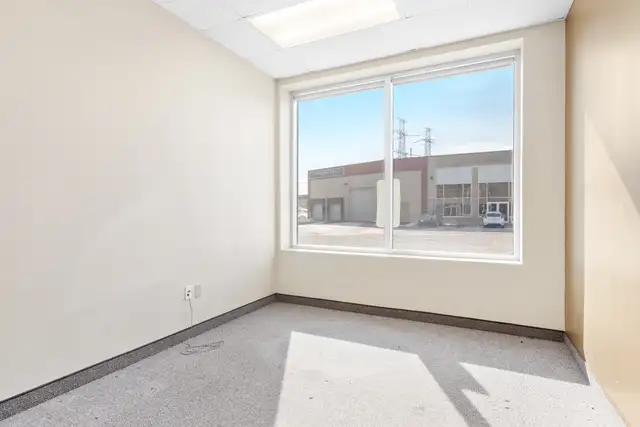 3020 Hawthorne Rd., Unit 200A | Showroom/Warehouse for Lease - Photo 14