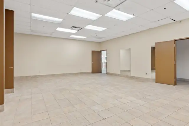3020 Hawthorne Rd., Unit 200A | Showroom/Warehouse for Lease - Photo 21