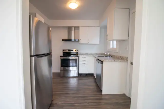 23 St. Patrick St, St. Catharines - 3 Bedroom Main Unit - Photo 5