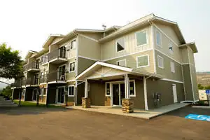 55  Seniors Studio Apartment in secure building - Photo 2