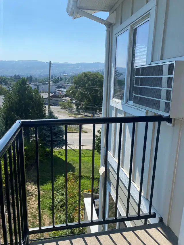 55  Seniors Studio Apartment in secure building - Photo 6