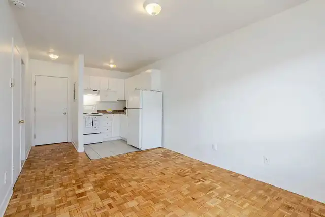 4.5, à louer, blvd métropolitain,St-Léonard