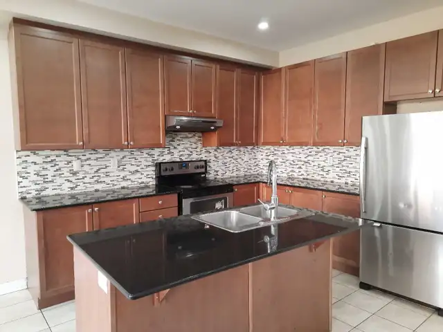 Private room semi private washroom Brampton - Photo 6