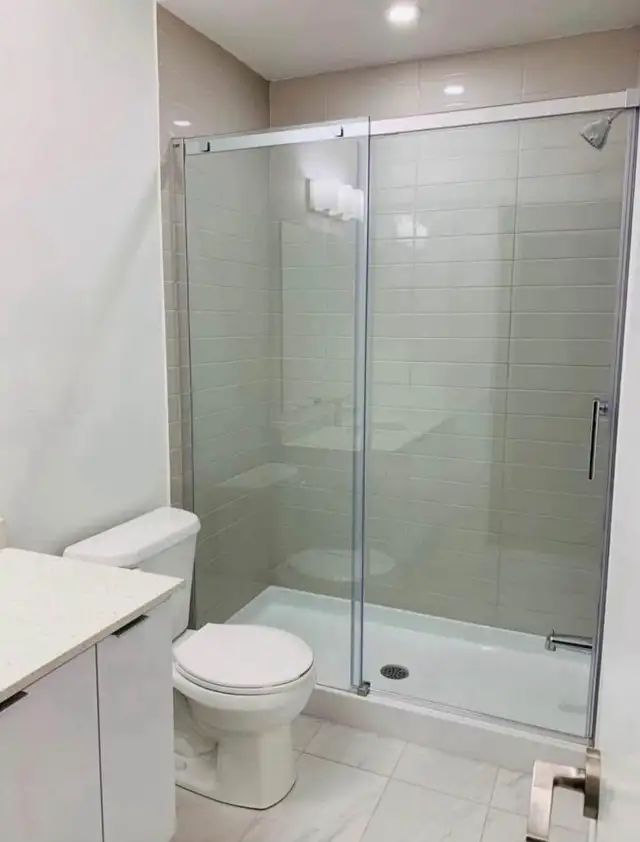 FULLY FURNISHED ROOM RENTAL - Photo 2