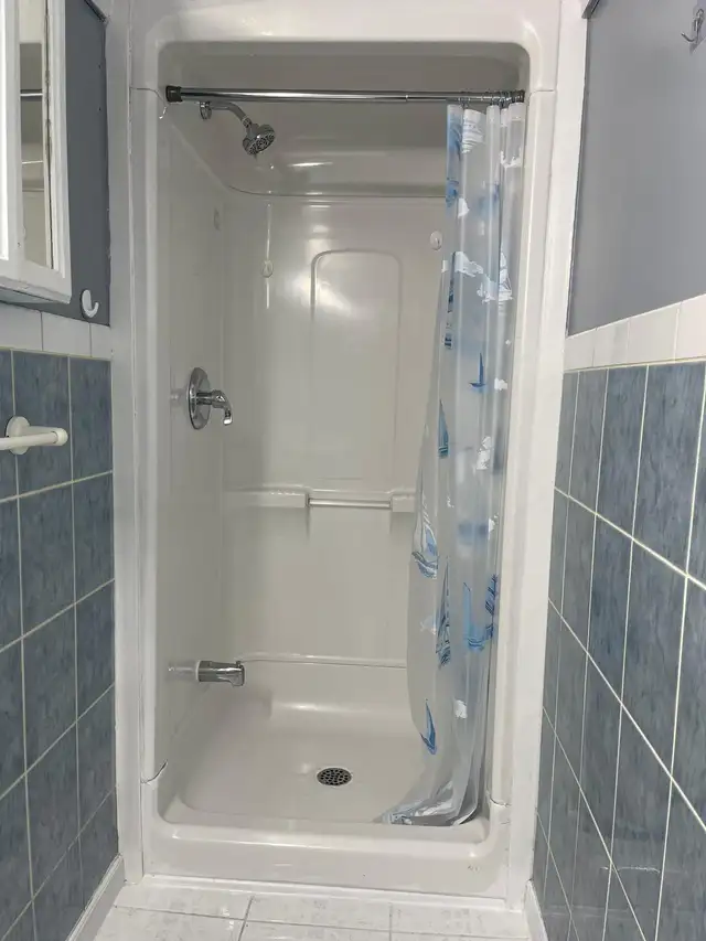 THREE BEDROOMS BASEMENT, 3337 JOLLIFFE AV, MALTON, 2200 DOLLARS - Photo 5