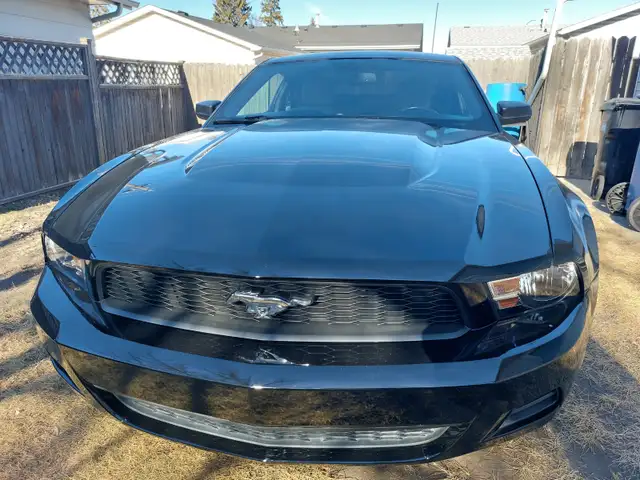 2012 Ford Mustang - Photo 4