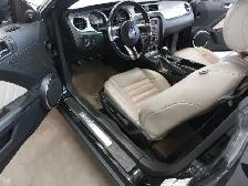 2012 Ford Mustang - Photo 7