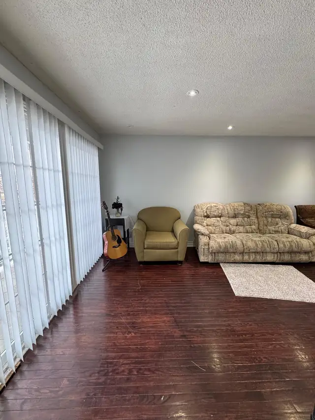 Room for rent - Photo 3