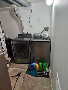 Furnished Room, Bsmt, Near SQ One for Asian - Photo 7