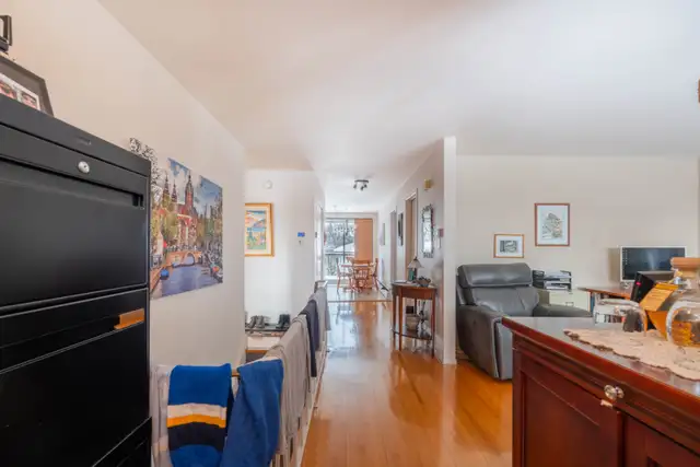 Longueuil, magnifique 51/2 spacieux disponible pour juillet - Photo 2