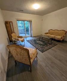 walkout Basement, Yonge &Finch private room - Photo 2