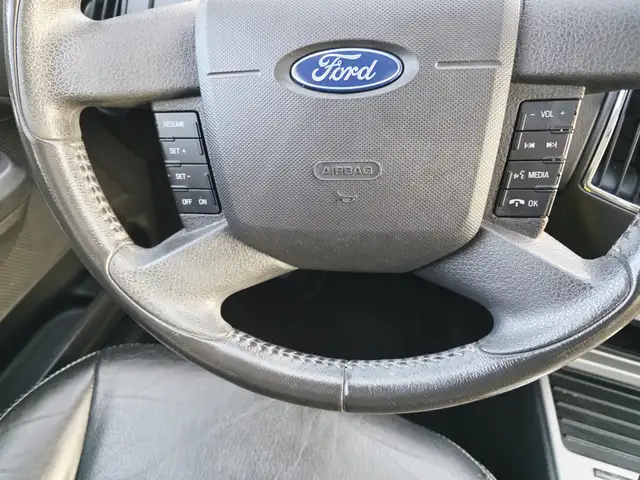 2010 Ford Edge SEL AWD Low Mileage Clean Carfax Leather Heated S - Photo 16