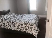 Aurora/ Newmarket private Room - Photo 2