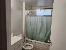 Furnished 2 bdr apt, St. Clair & Victoria Park, East York, May 1 - Photo 2
