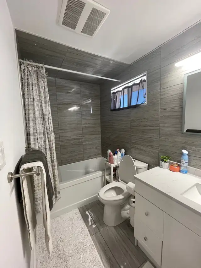 5 bedroom 3 bath house - Photo 7