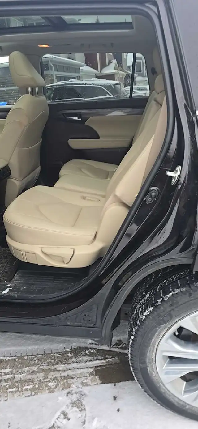 2020 Limited Toyota Highlander - Photo 2