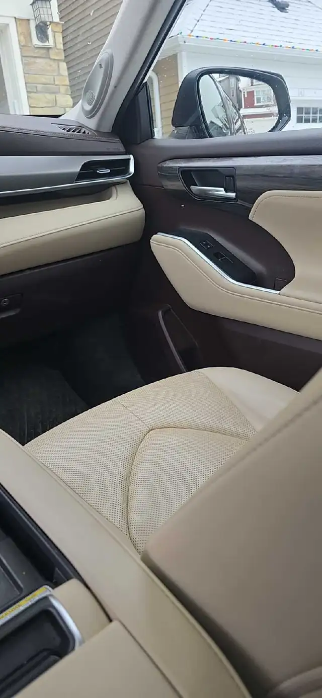 2020 Limited Toyota Highlander - Photo 5