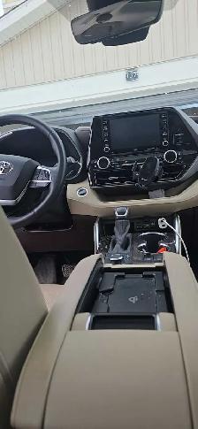 2020 Limited Toyota Highlander - Photo 7