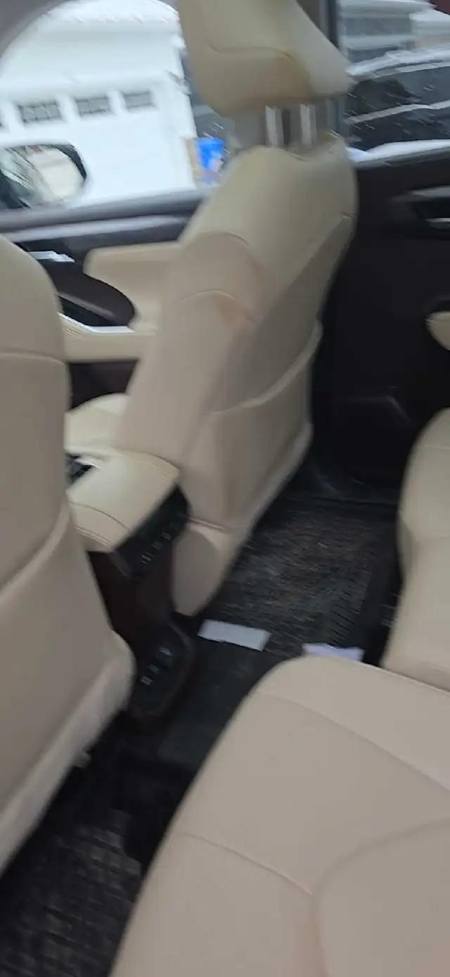 2020 Limited Toyota Highlander - Photo 8