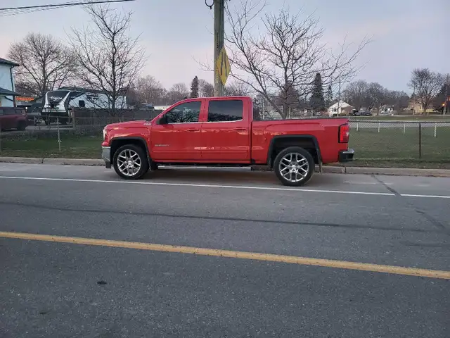 2017 GMC SIERRA Z71 - Photo 4