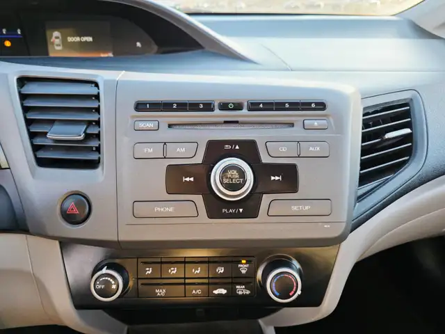 2012 Honda Civic Coupe Manual Bluetooth Cruise Control - Photo 14