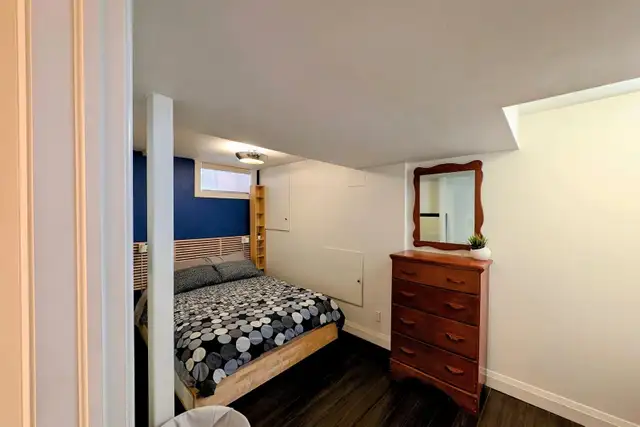 Gorgeous 2 bedroom condo in the prestigious area of Lindenwoods - Photo 5