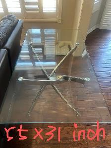 Nice Glass table in good condition