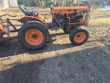 Kubota B6100 - Photo 2