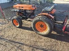 Kubota B6100 - Photo 5