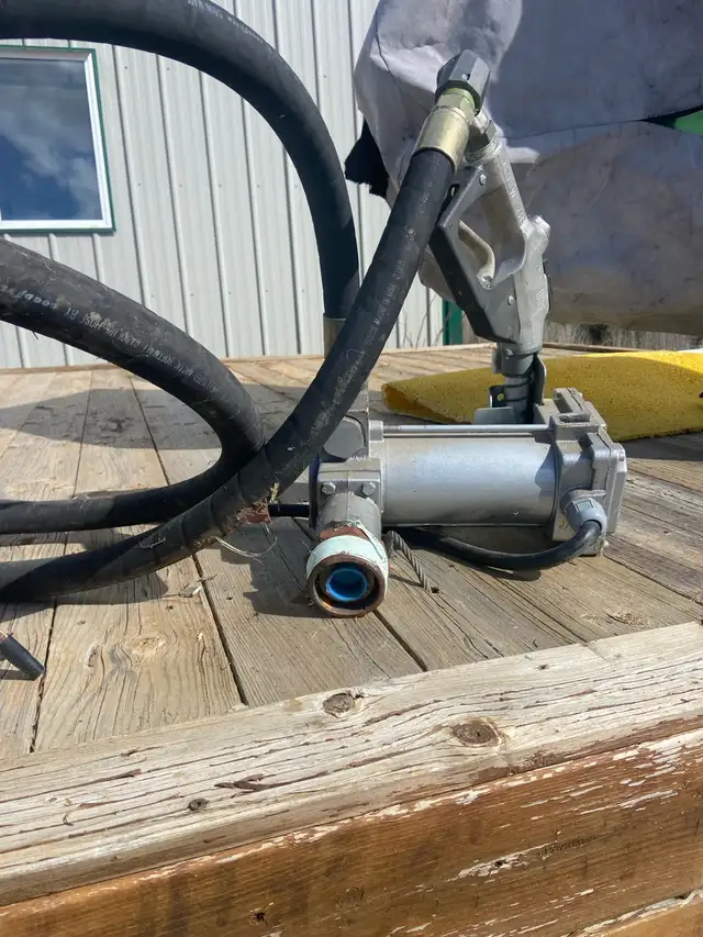 Transfer Pump - Photo 3