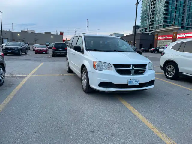 2014  Dodge Grand Caravan CERTIFIED - Photo 2